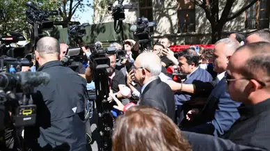 Cahit Karakaş'ın cenaze törenine katılan Kemal Kılıçdaroğlu kendisine yöneltilen sorulara ne yanıt verdi?