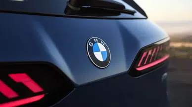BMW logosunda sessiz dönüşüm: iX3 ile başlayan yeni tasarım