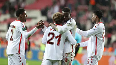 Samsunspor UEFA Konferans Ligi'nde son 16'ya kaldı: KF Shkendija'yı rövanşta 4-0 mağlup etti