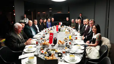 Beşiktaşlı sanatçılar ve basın mensupları iftarda buluştu