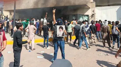 Pakistan ve Irak’ta Hamaney’in ölümü sonrası protestolar: 6 ölü, çok sayıda yaralı