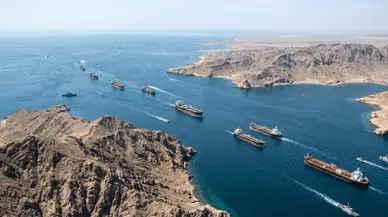 İran’dan Hürmüz Boğazı için “yuan” formülü: Tankerlere şartlı geçiş planı