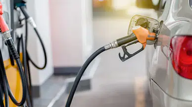 Benzin ve motorine gece yarısı indirimi