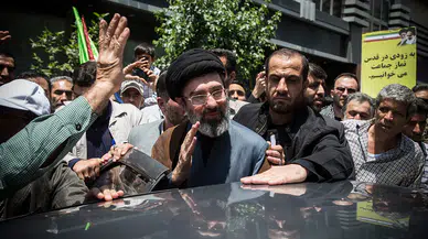 İran’ın yeni dini lideri Mücteba Hamaney oldu