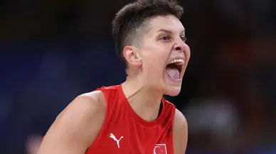 Ebrar Karakurt’tan Galatasaray taraftarına dikkat çeken yanıt