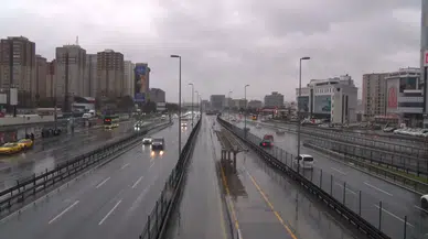 İstanbul’da bayram sabahı yollar boş kaldı
