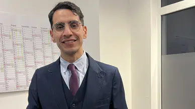 Almanya siyasetinde sürpriz sonuç: Bağımsız seçmenlerin adayı Türk kökenli Enis Tiz galip geldi