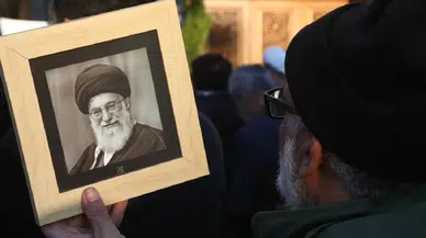 İran’da yeni dini lider seçildi