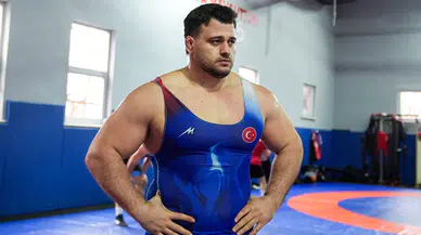 Milli güreşçi Rıza Kayaalp Avrupa Şampiyonası'nda finale yükseldi