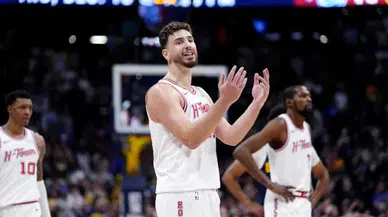 NBA'de Türk gecesi: Alperen Şengün'ün Rockets'ı Adem Bona'lı 76ers'ı devirdi