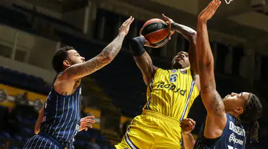 Anadolu Efes, Maccabi Rapyd’e farklı mağlup oldu