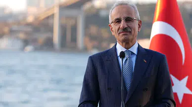 Ulaştırma Bakanı Uraloğlu: "Hürmüz'den 8 gemimizi çıkarmak için çalışıyoruz"