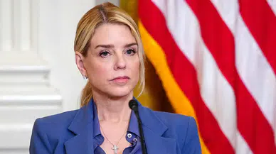 Donald Trump, Adalet Bakanı Pam Bondi’yi görevden aldı