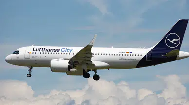 Lufthansa jet yakıtı krizi nedeniyle 20 bin uçuşu iptal edecek