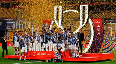 Copa del Rey'de rekorlu final: Real Sociedad, Atletico Madrid'i devirdi