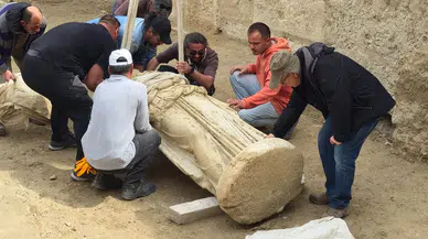 Laodikeia’da 2 metrelik Athena heykeli bulundu