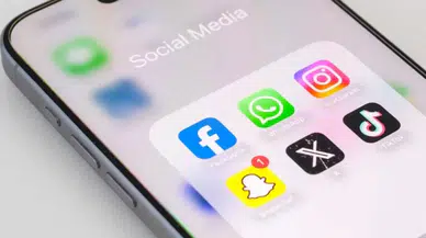 Sosyal medyaya yaş sınırı geldi mi? 15 yaş altı yasağı yürürlüğe girdi mi, neyi kapsıyor?