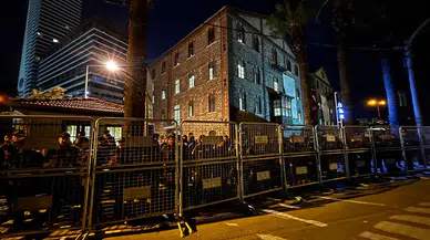 İzmir'deki Meslek Fabrikası’nda polis ablukası