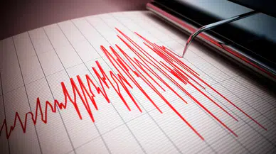 Adana'da korkutan deprem: Saimbeyli 4.9 ile sallandı