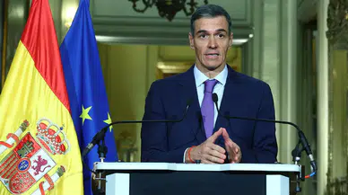 İspanya Başbakanı Pedro Sanchez’in uçağı teknik arıza nedeniyle Ankara’ya acil iniş yaptı