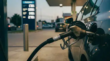 Motorine indirim geldi: Fiyatlar gece yarısı güncellendi, litre fiyatı düştü