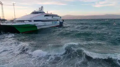 Marmara'da fırtına engeli: Budo 6 seferini iptal etti