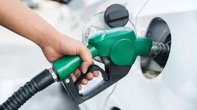 Motorine zam geldi: Akaryakıtta tabela bir kez daha değişti