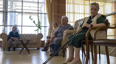Huzurevi kabul yaşı 70’e çıkarıldı