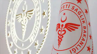 Sağlık Bakanlığı açıkladı: Gemideki 3 vatandaş ambulans uçakla Türkiye’ye getirildi