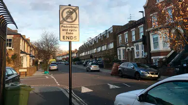 Sadiq Khan'dan radikal karar: Londra'da tam 1000 sokak araç trafiğine kapatılıyor