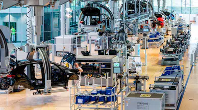 Otomotiv devlerine Trump darbesi: Bir yılda 8 milyar euro eridi
