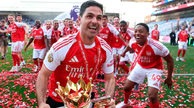 Arsenal'ı 22 yıl sonra zafere taşıyan Mikel Arteta, İngiltere'de yılın teknik direktörü oldu