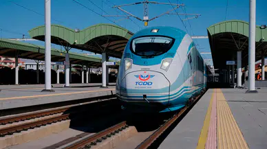 Ulaştırma Bakanı Uraloğlu: Bursa-İstanbul arası seyahat süresi 2 saat 15 dakikaya düşecek