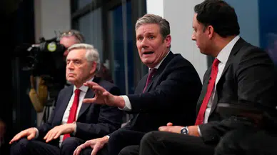 Starmer'dan sürpriz hamle: Eski Başbakan Brown'ı ekibine kattı