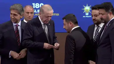 3 belediye başkanı AK Parti’ye katıldı: Rozetleri Cumhurbaşkanı Erdoğan taktı