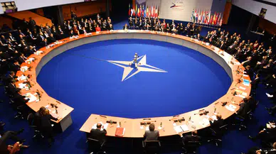 Ankara Valiliği'nden NATO Zirvesi genelgesi: Kamu personeline idari izin, etkinliklere kısıtlama