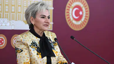 İstanbul Milletvekili Nimet Özdemir CHP’den istifa etti