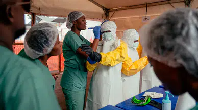 Orta Afrika'da kontrolsüz Ebola yayılımı: Üç ay içinde vaka sayısı 20 bini aşabilir