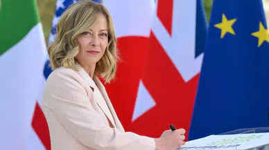 İtalya Başbakanı Meloni sigarayı bıraktığını açıkladı