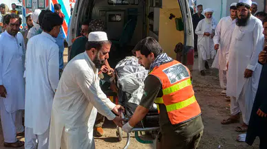 Pakistan'da çifte bombalı saldırı: Bannu bölgesindeki ardışık patlamalarda yedi kişi hayatını kaybetti
