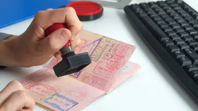 Ticaret Bakanlığı’ndan vize aracılık firmalarına durdurma kararı: “Yanıltıcı reklamlar” incelemede