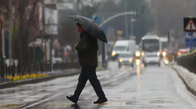Meteoroloji'den kuvvetli sağanak uyarısı: 5 bölgede yağış ve fırtına bekleniyor