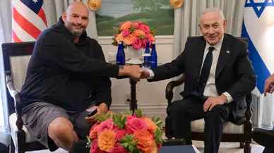 ABD'li Senatör John Fetterman, Netanyahu'yu şort ve spor ayakkabıyla karşıladı