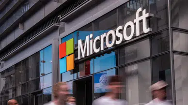 Microsoft 4 bin 800 çalışanını işten çıkaracağını duyurdu