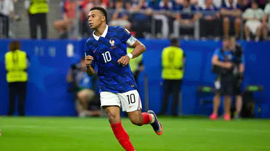 Kylian Mbappe tarihe geçti: Dünya Kupası'nda üst üste gol kralı olan ilk futbolcu