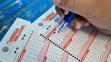 Tek biletle 800 milyon dolar kazandı: Mega Millions'ta dev ikramiye sahibini buldu
