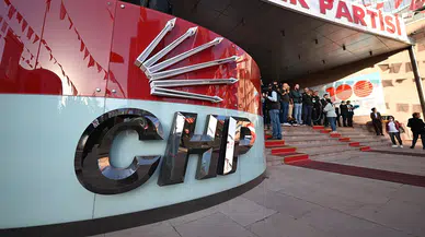CHP'de yeni MYK kararları: 8 il başkanı görevden alındı
