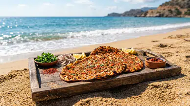 Bodrum halk plajlarında yaz yoğunluğu: Lahmacun 250 TL'den satılıyor