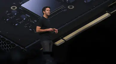 Apple’da John Ternus dönemi başlıyor: İlk büyük sınav katlanabilir iPhone olacak