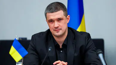 Ukrayna'da eski Savunma Bakanı Fedorov'dan Zelenskiy yönetimine doğrudan meydan okuma